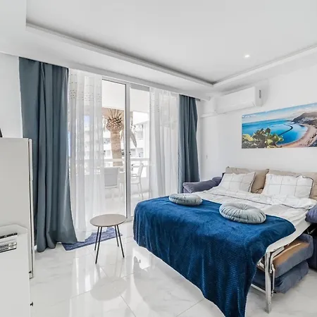 Апартаменти Costa Dreams Адехе